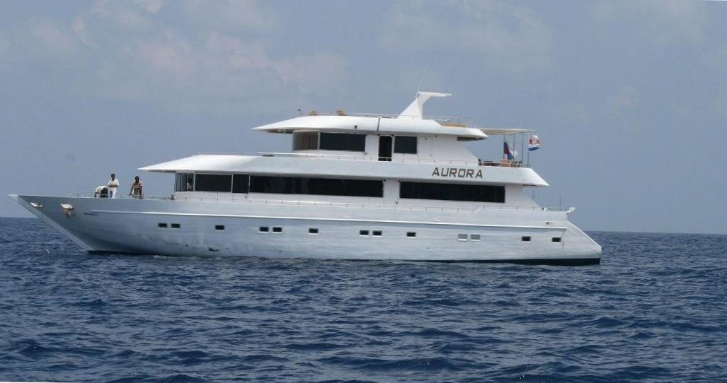  Райский отдых на яхте в Мальдивах 